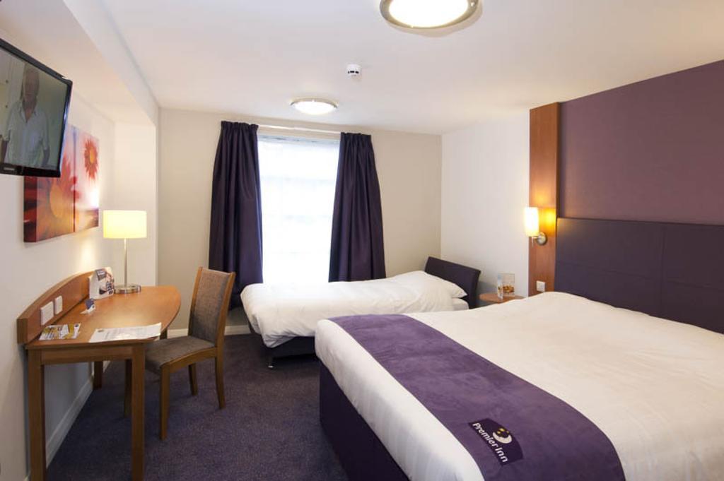 Premier Inn Stratford Upon Avon Waterways Номер фото