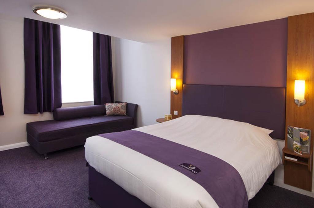 Premier Inn Stratford Upon Avon Waterways Екстер'єр фото