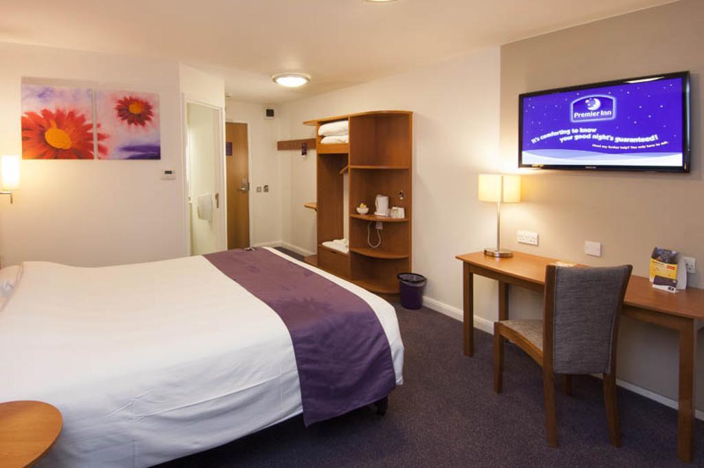 Premier Inn Stratford Upon Avon Waterways Екстер'єр фото