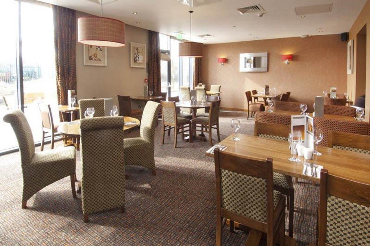 Premier Inn Stratford Upon Avon Waterways Екстер'єр фото