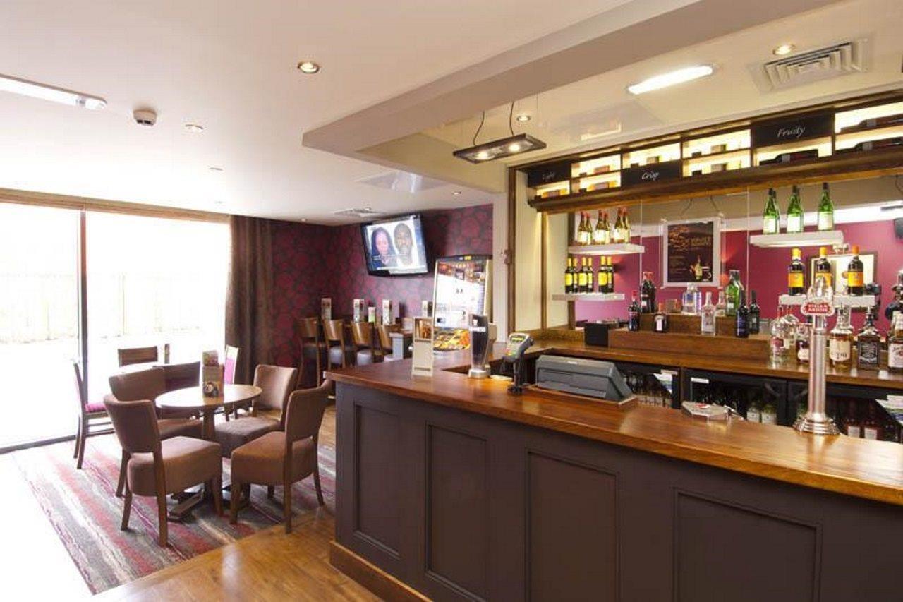 Premier Inn Stratford Upon Avon Waterways Екстер'єр фото