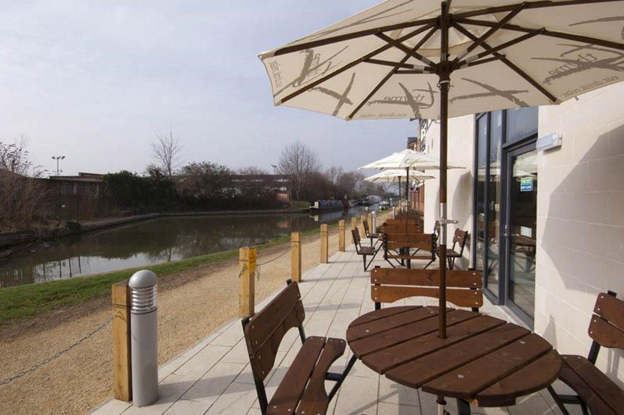 Premier Inn Stratford Upon Avon Waterways Екстер'єр фото