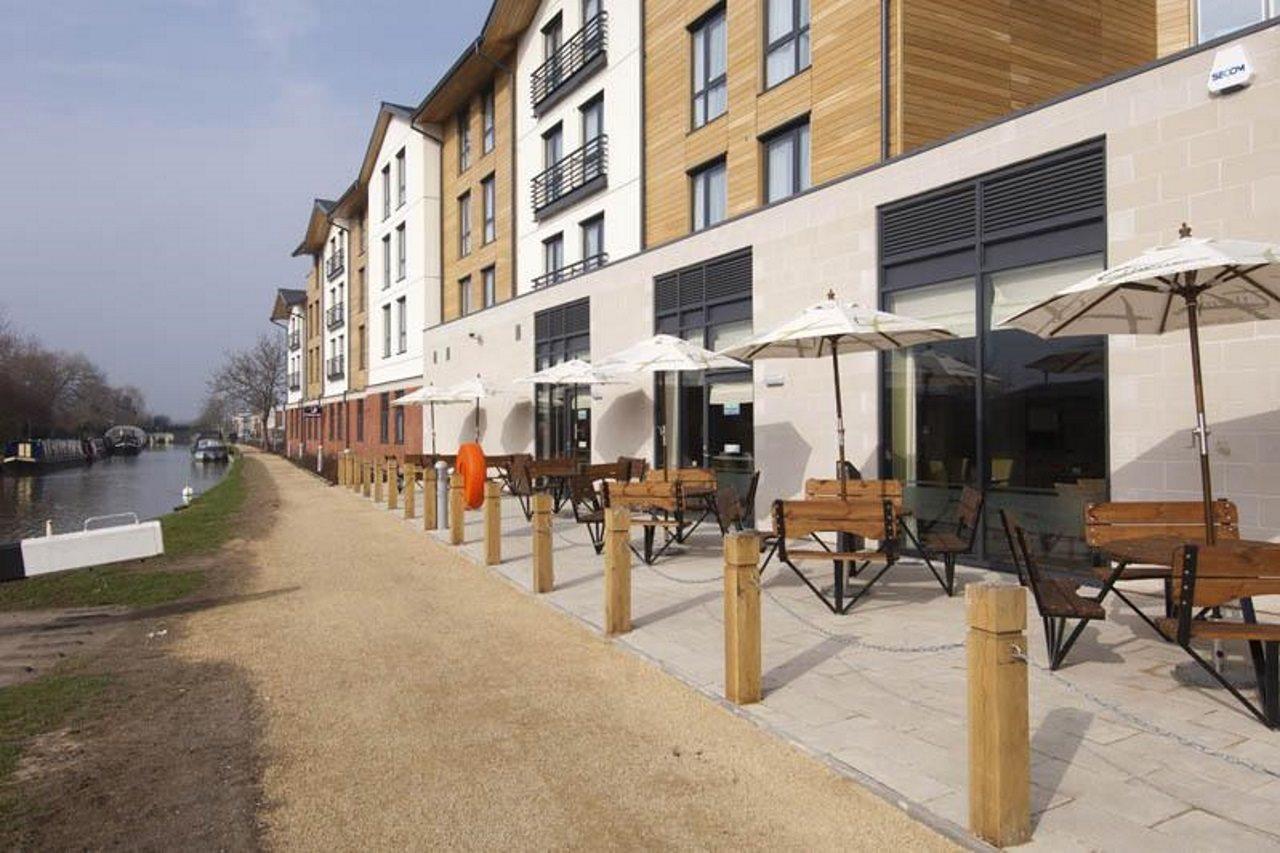 Premier Inn Stratford Upon Avon Waterways Екстер'єр фото